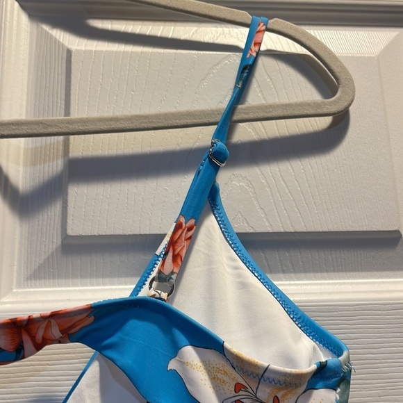 NWT! Cupshe Grace Floral One Piece Wrap Swimsuit XL - Picture 10 of 10